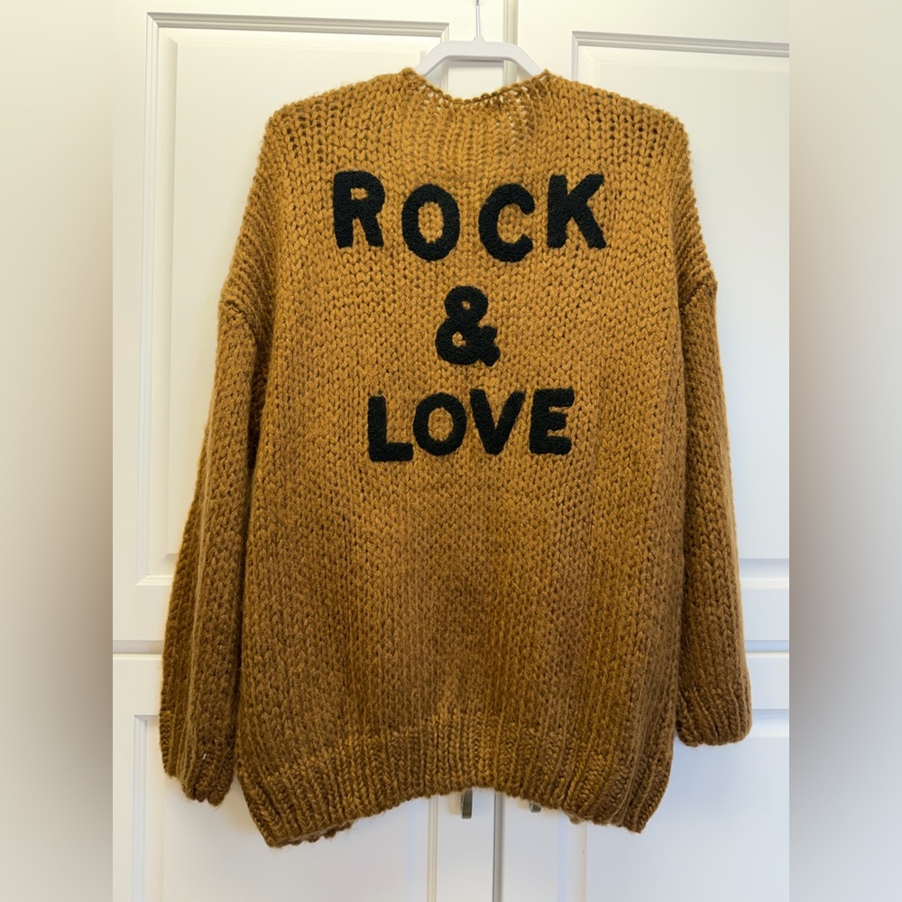 Elan Rock & Love sweater cardigan